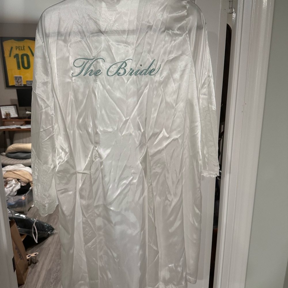 Linea Donatella Bridal White Satin Robe